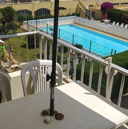 Appartement T2 Avec Piscine, Proche De La Plage Et Du Port Груисан Екстериор снимка