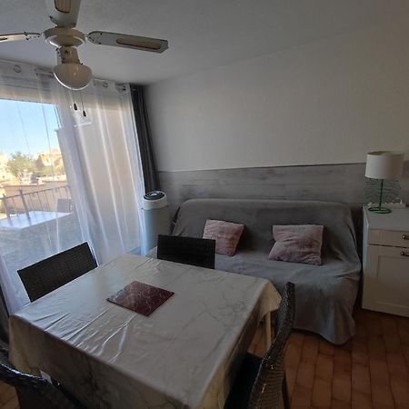 Appartement T2 Avec Piscine, Proche De La Plage Et Du Port Груисан Екстериор снимка