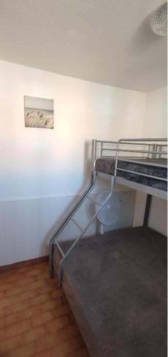 Appartement T2 Avec Piscine, Proche De La Plage Et Du Port Груисан Екстериор снимка