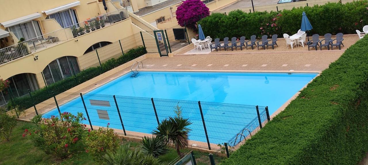 Appartement T2 Avec Piscine, Proche De La Plage Et Du Port Груисан Екстериор снимка