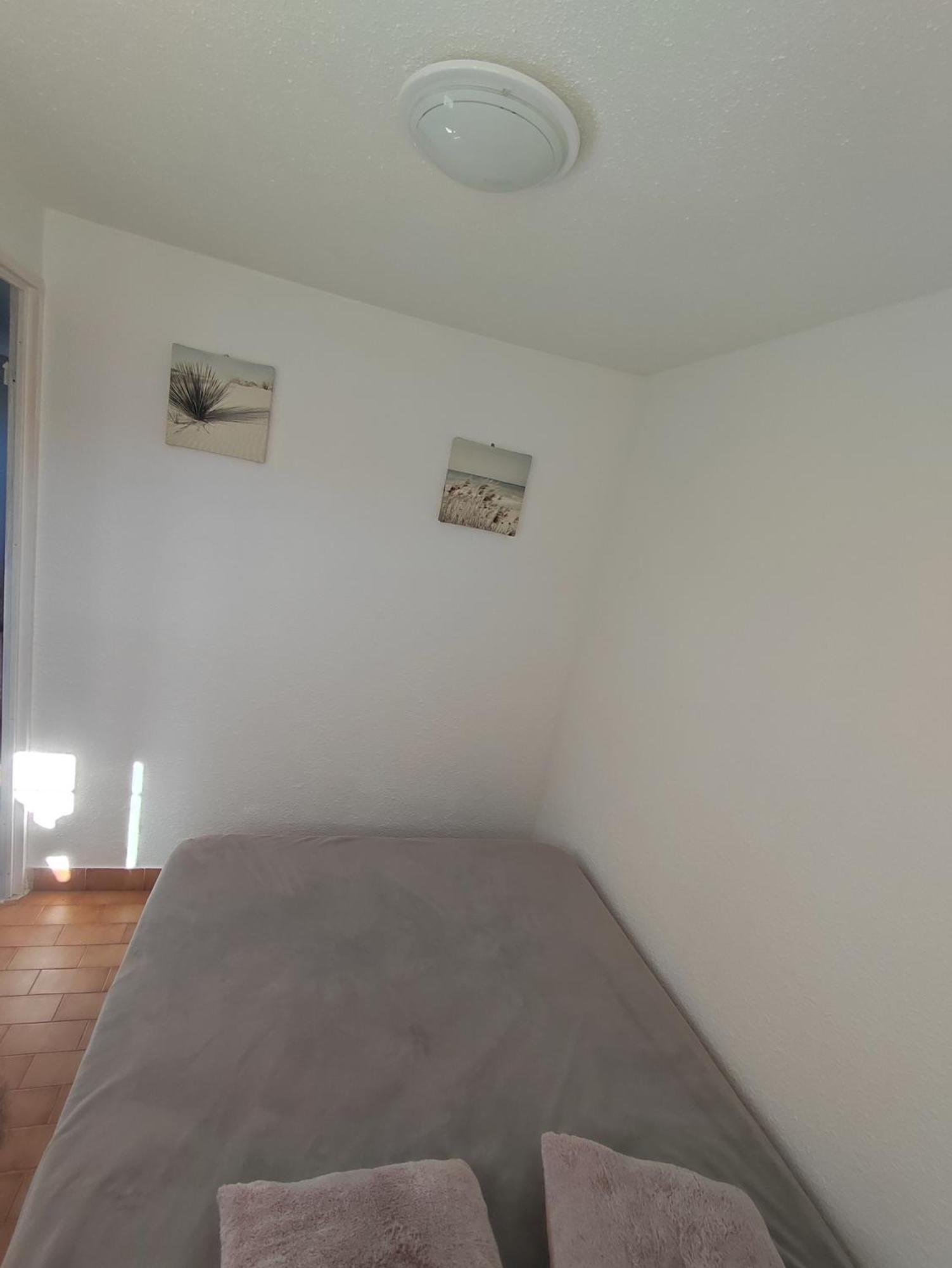 Appartement T2 Avec Piscine, Proche De La Plage Et Du Port Груисан Екстериор снимка