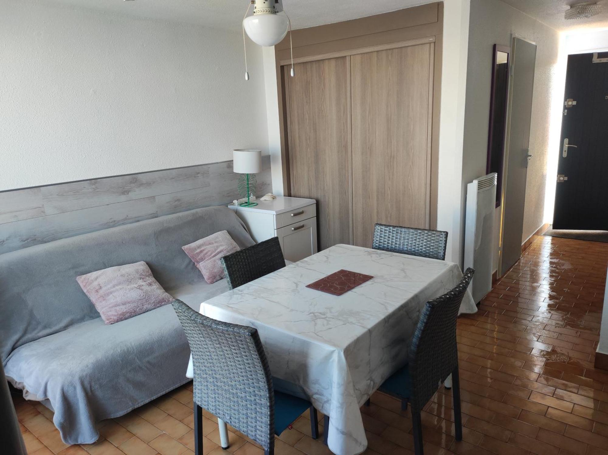 Appartement T2 Avec Piscine, Proche De La Plage Et Du Port Груисан Екстериор снимка