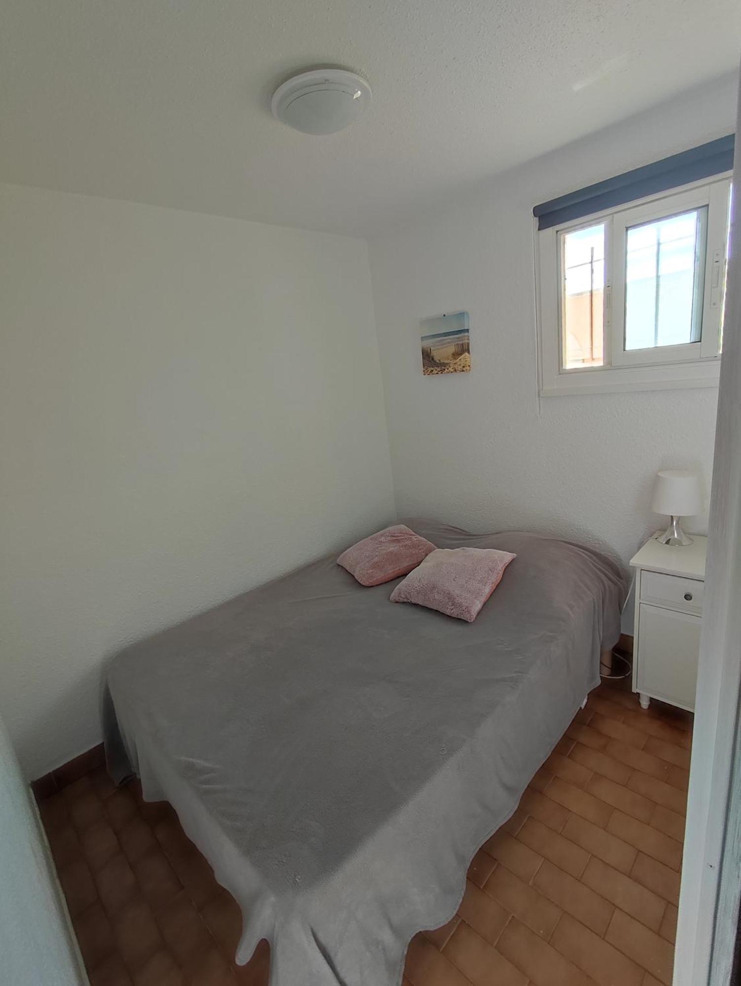 Appartement T2 Avec Piscine, Proche De La Plage Et Du Port Груисан Екстериор снимка